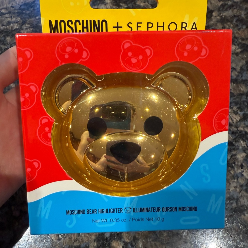 MOSCHINO + Sephora Highlighter